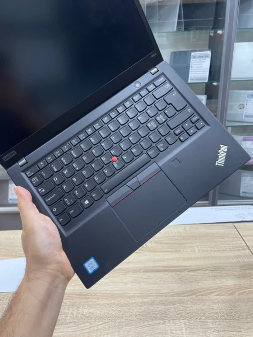 Lenovo ThinkPad T490S i5-8265U/256ssd-8ddr4/14Pouce FHD / Intel Graphique UHD 