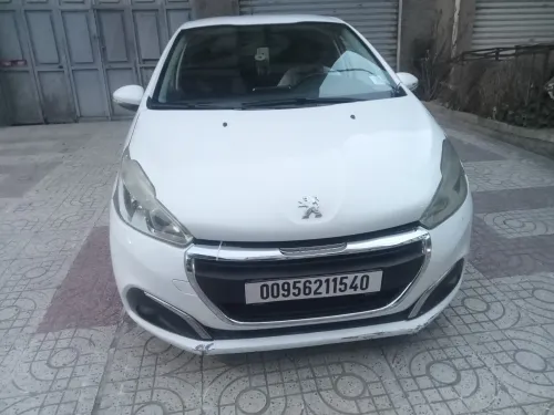 Peugeot 208 2015 Active Facelift