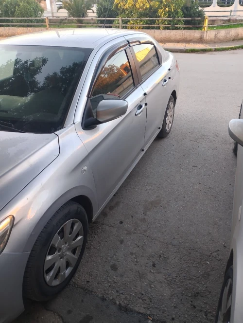 Peugeot 301 2013 Active