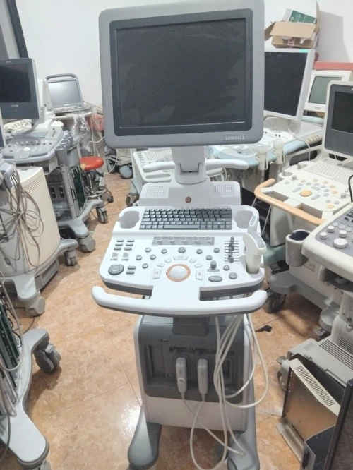 Echographe medison soneace R5 doppler couleur avec deux sondes multifrequences convexe et lineaire plus imprimante