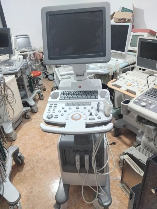 Echographe medison soneace R5 doppler couleur avec deux sondes multifrequences convexe et lineaire plus imprimante