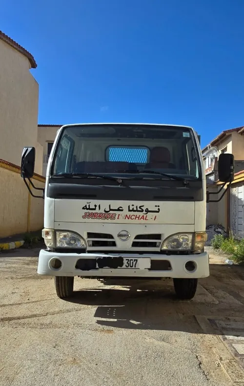 Nissan /نيسان Capstar/كاب ستار 2007