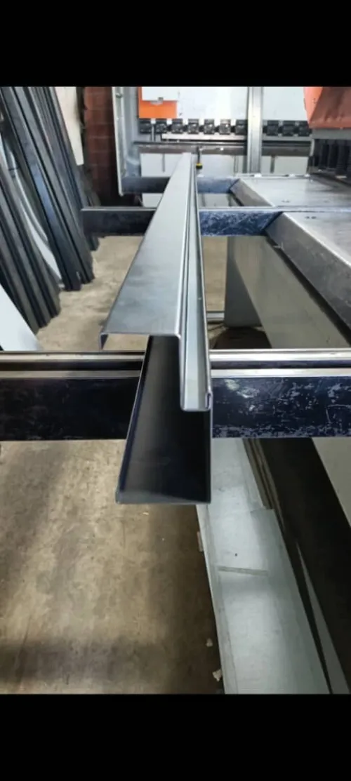 cadre porte blindée et Porte metalique