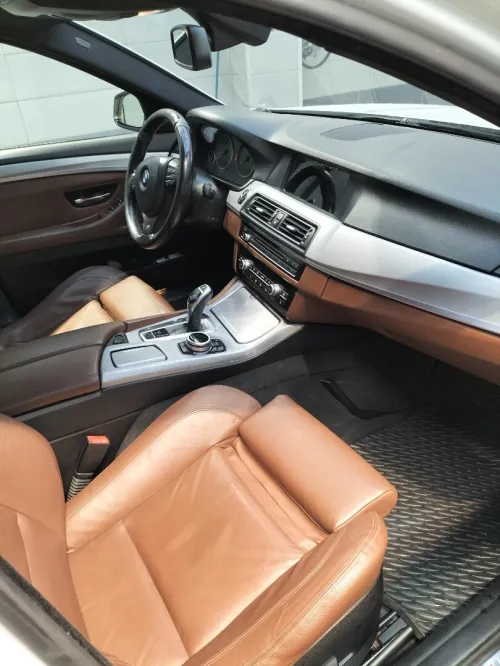 BMW Série 5 2013 525