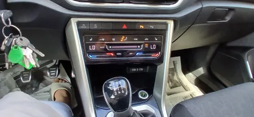 Volkswagen T-Roc 2023 Move