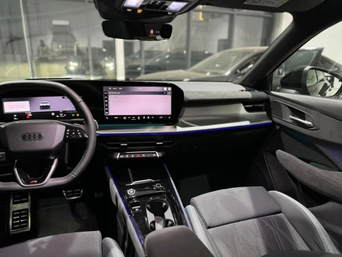 Audi Q3 2026 S LINE