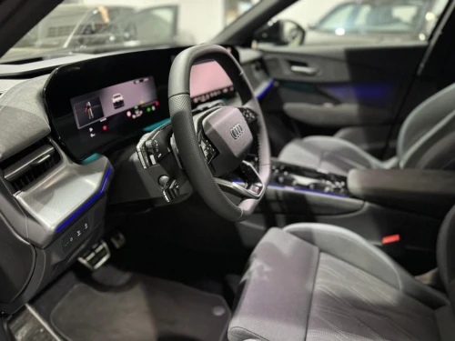Audi Q3 2026 S LINE