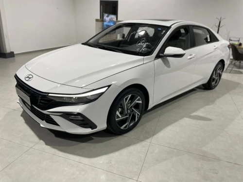 Hyundai ELANTRA 2025 