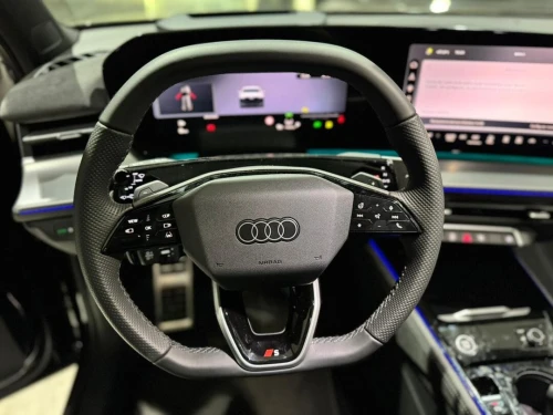 Audi Q3 2026 S LINE
