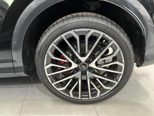 Audi Q5 2026 S LINE