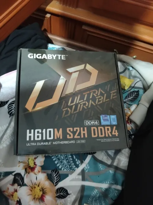 PC GAMER I512400F | RX 6600 XT | 32 GB RAM | NVME