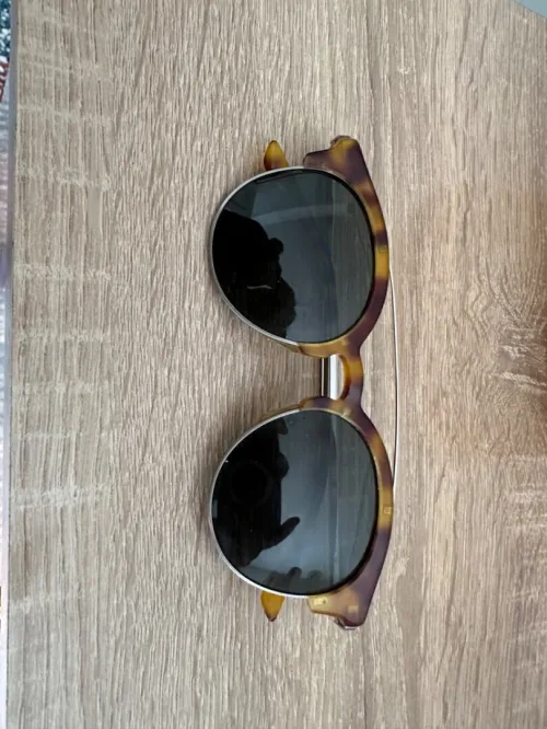 Lunettes de soleil 