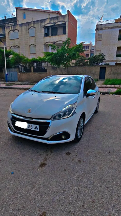 Peugeot 208 2016 Allure