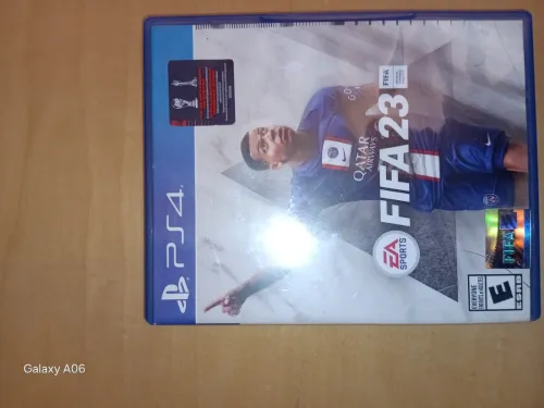 CD FIFA 23 EA SPORTS PS4 NON UTILISE