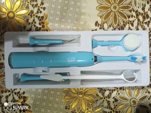 Electric teeth cleaner