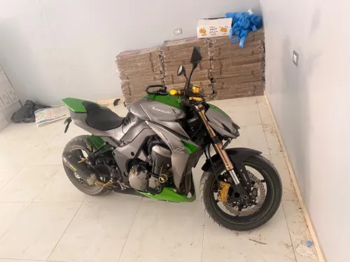 Kawazaki Z1000 robo 2016