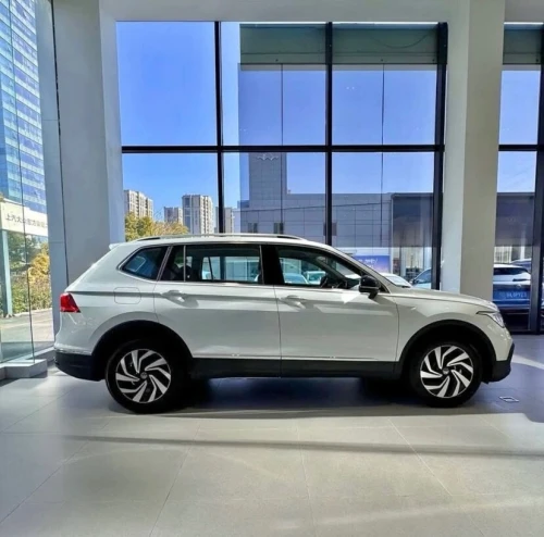 Volkswagen Tiguan 2025 