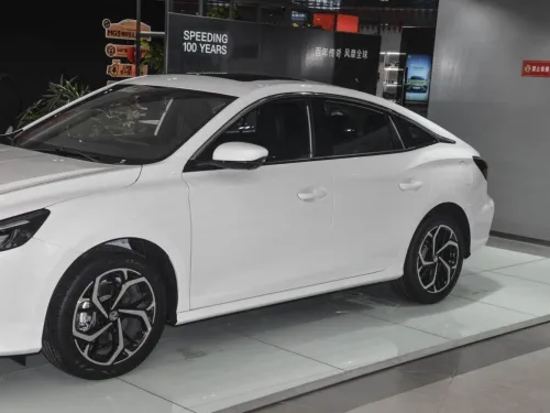 MG 5 2025 Luxury