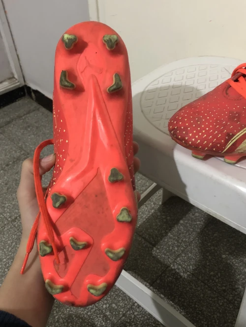 Crampons de foot puma (importation)