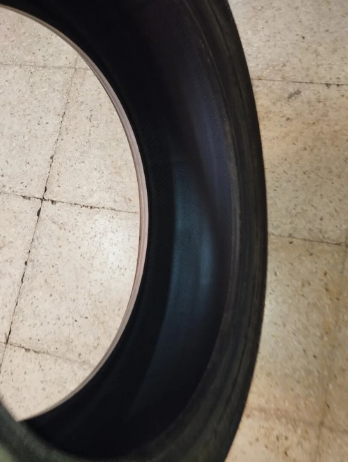 Continental 255 40 R20