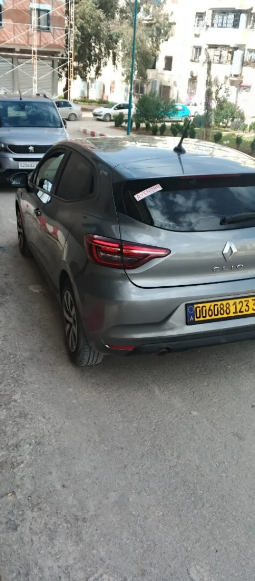 Renault Clio 5  2023 Evolution
