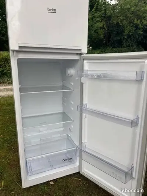 (Réfrigérateur congélateur Beko (RDSA240K40WN