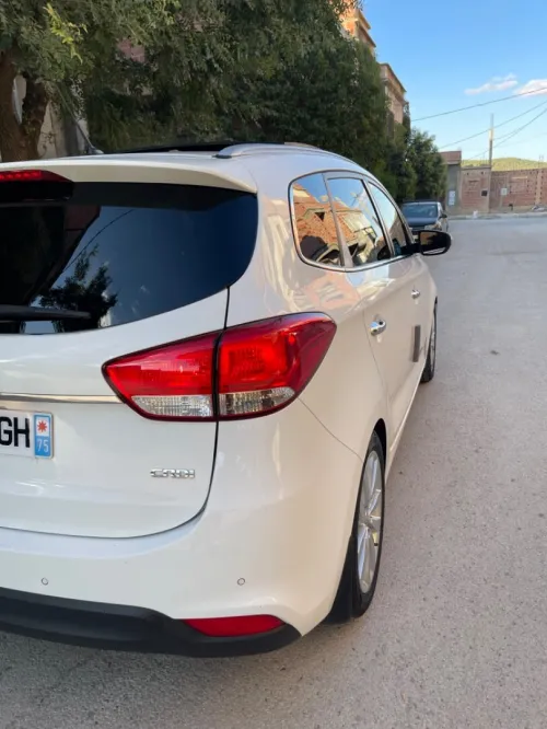 Kia Carens 2015 
