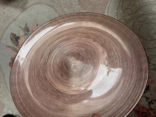 Vaisselle 12 pièces, jamais utilisé.
