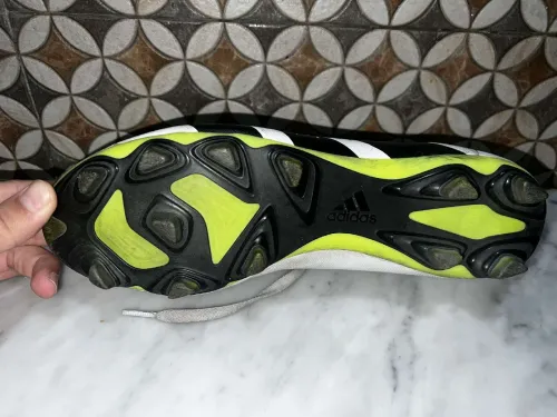 Soli adidas predator 
