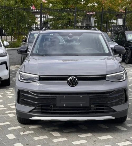 Volkswagen Tahru 2025 XR300