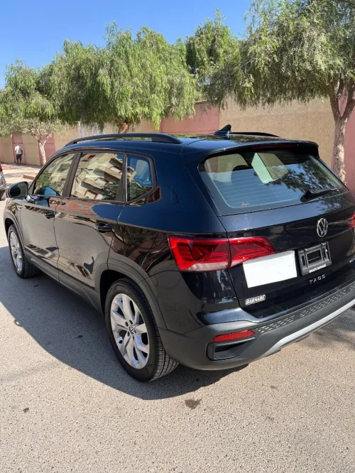 Volkswagen Taos 2023 SE Black 