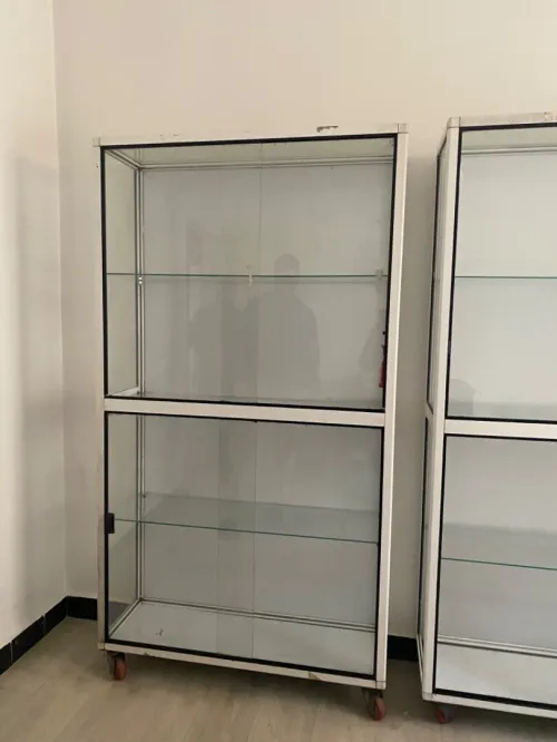 Présentoir vitrine 