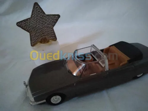 Miniature Citroen SM Présidentielle Norev (1/43)
