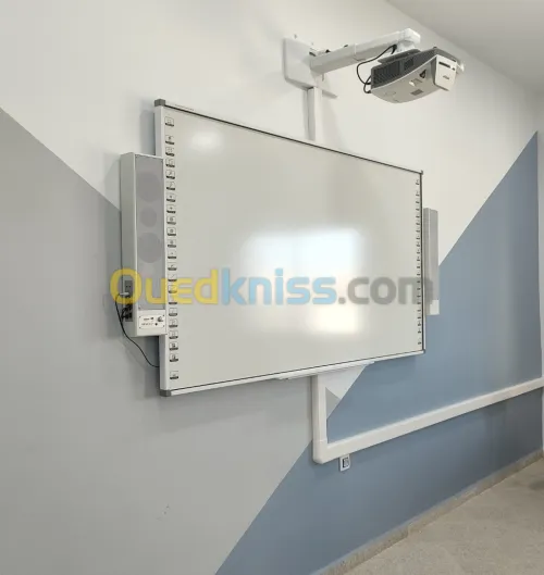 TABLEAU BLANC INTERACTIF