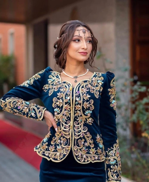 Modéliste professionnelle Tenues traditionnelles & prêt-à-porter féminin 