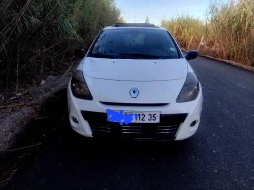 Renault Clio 3 2012 Night and Day