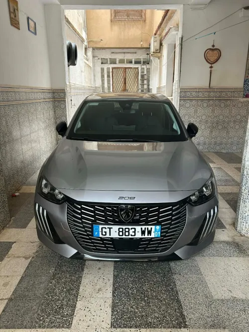 Peugeot 208 2024 Allure Pack