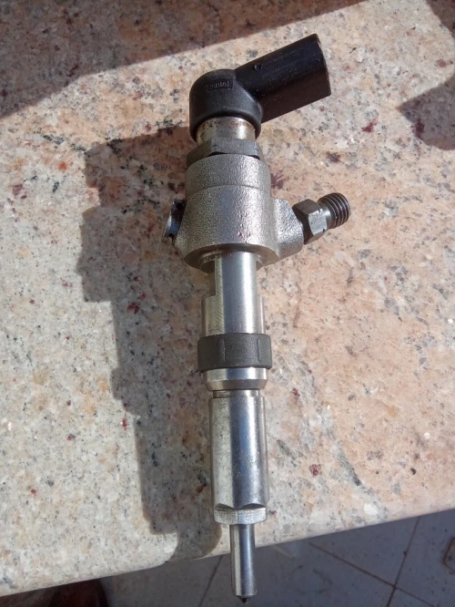 Vente injecteur Ford Fiesta siemens VOD et continental 1.4 tdci