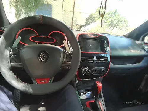 Renault Clio 4 RS 2015 200 ch stage 1