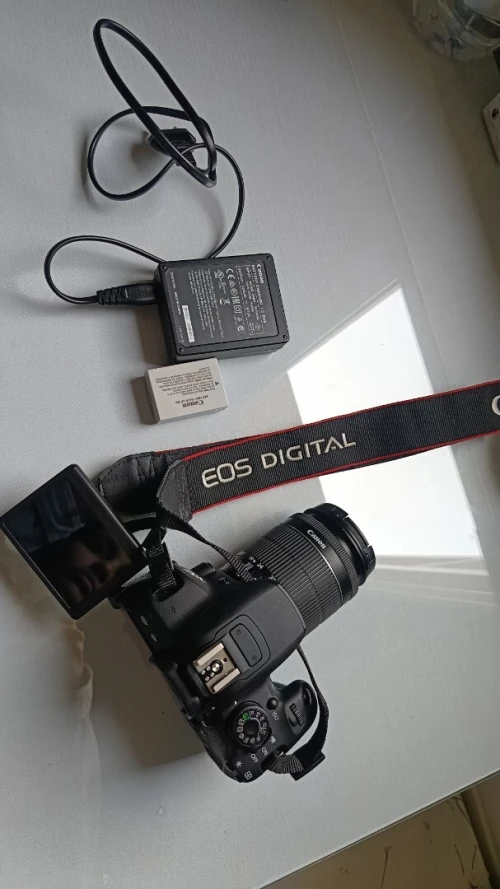 Canon 700D