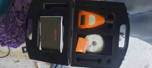 مقياس سماكة الطلاء (Coating Thickness Gauge)