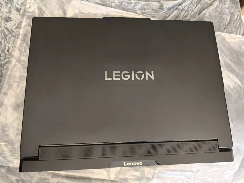 LENOVO LEGION 7 PRO 2025/ULTRA 9-275HX/RAM 32GB/ 2TB /NVIDIA RTX 5080 16GB/ECRAN 16 OLED 2K 240HZ