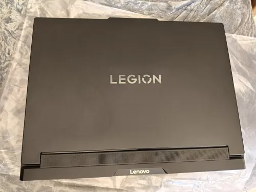 LENOVO LEGION 7 PRO OLED 2025 Ultra 9 275HX/ RTX 5080 / RAM 32 GB/SSD 2 TB/16" OLED 240 Hz