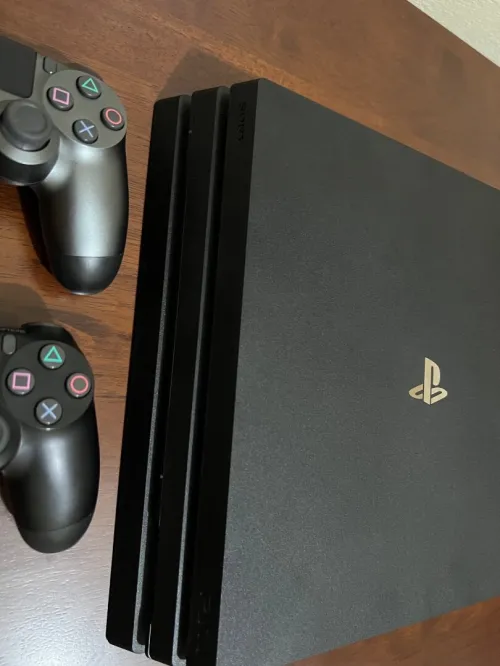 PS4 Pro 1T - version 12.52