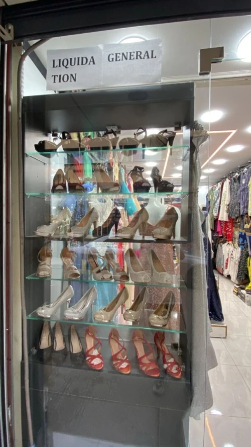 Magasin a liquider سلعة تع حانوت للبيع جملة