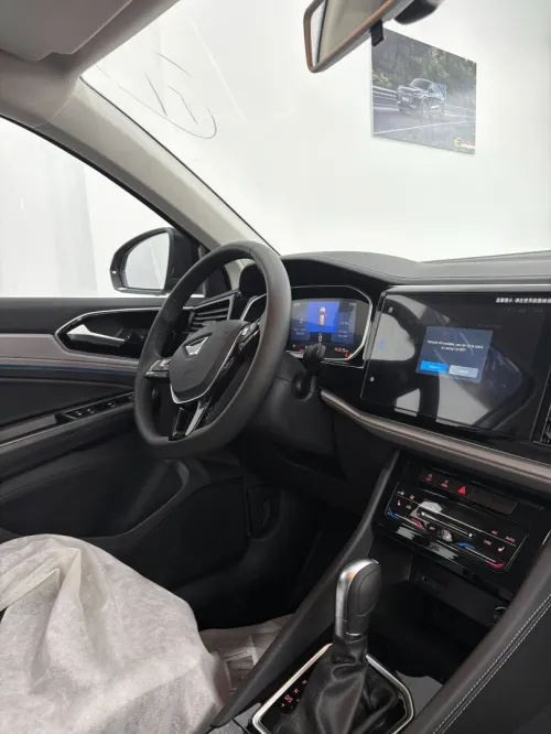 Volkswagen Jetta 2025 VS5 toute options gris nardo edition black
