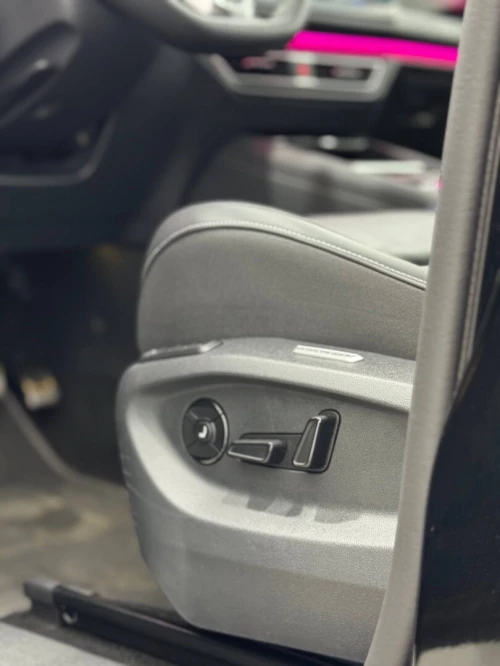 Volkswagen Tiguan 2025 R line