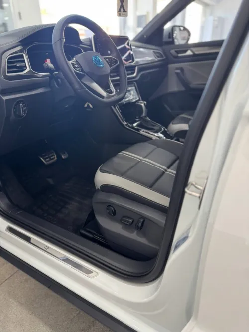 Volkswagen T-Roc 2025 