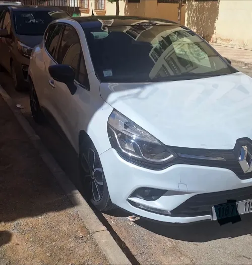 Renault Clio 4 2019 Limited 2