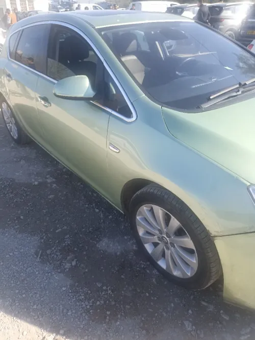Opel Astra 2014 COSMO